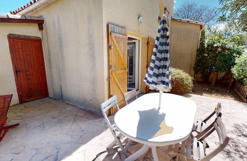 Vic-la-Gardiole Villa | Bright house for 6 with pool near Sète