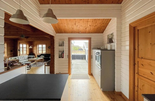 Houvig House | Bright house in dune row near the North Sea
