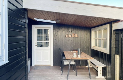 Houvig House | Bright house in dune row near the North Sea