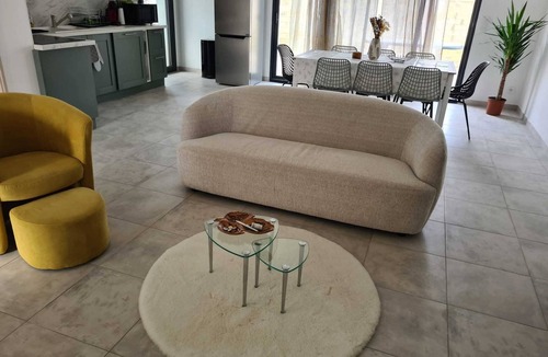 Pezens House | Bright house in Pezens for 8 people