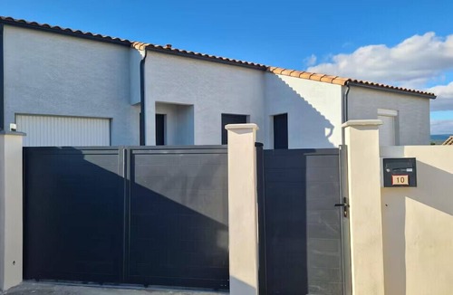 Pezens House | Bright house in Pezens for 8 people
