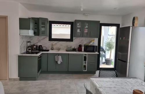 Pezens House | Bright house in Pezens for 8 people