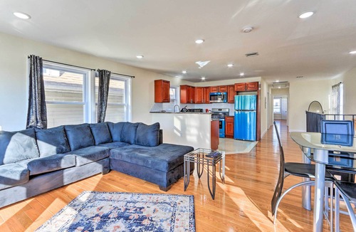 Newark House | Bright Irvington Home ~ 2 Mi to Prudential Center!