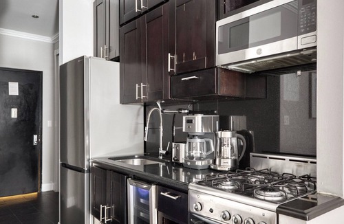 Rose Hill Apartment | Bright Kips Bay 1BR w/Backyard, nr Park & Train, by Blueground