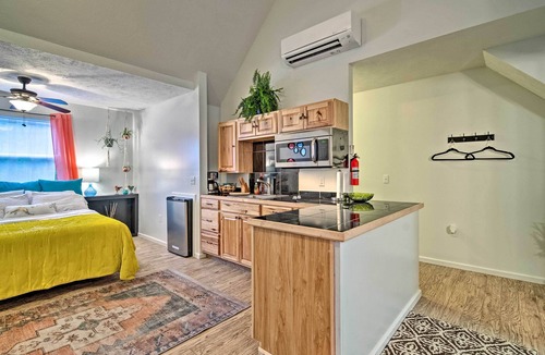 Golden Apartment | Bright Lakeside Studio - Hike, Fish, and Bike!
