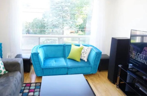 Cote-Saint-Luc House | Bright, Large & Ultra Clean 5 BR in Safe Area