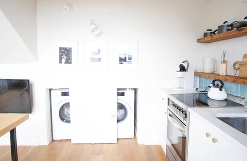 Yamacraw Village Apartment | Bright Loft With a Patio in Downtown Savannah