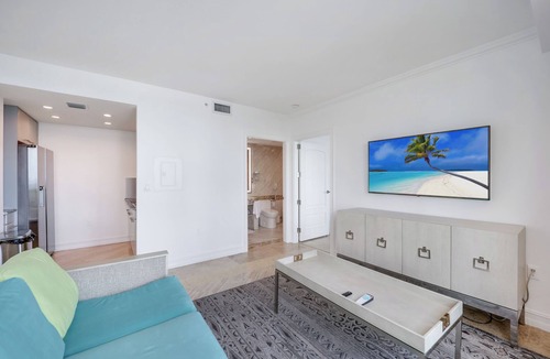 South of Fifth Condo | Bright Luxury Condo, Beach Access & Ocean Views!