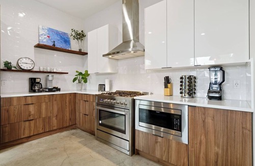 Montopolis House | Bright Luxury Oasis near Downtown Austin