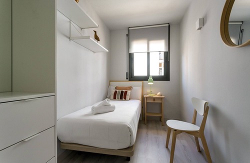 Collblanc y La Torrassa Apartment | Bright & modern 2 bedroom apartment in Hospitalet