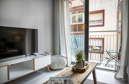 Collblanc y La Torrassa Apartment | Bright & modern 2 bedroom apartment in Hospitalet