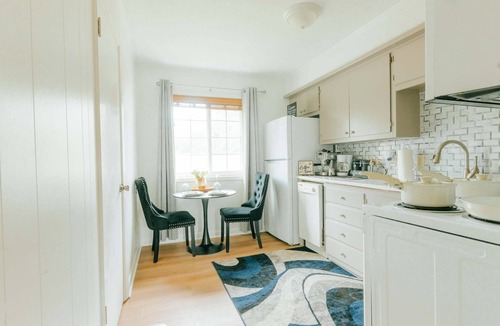 Nacogdoches Apartment | Bright Modern 2BR Near SFA | Family Friendly