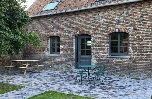 Epinoy House | Bright, modern and spacious apartment