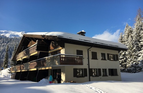 Laret Apartment | Bright, modern apartment in a quiet location in the Davos mountains