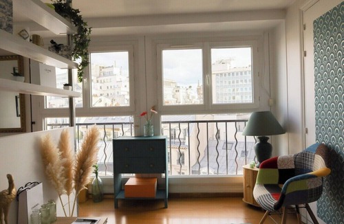 Chaussee-d'Antin Apartment | Bright, modern apartment ideally located