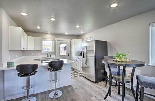 Augusta House | Bright + Modern Augusta Home - Walk to Town!