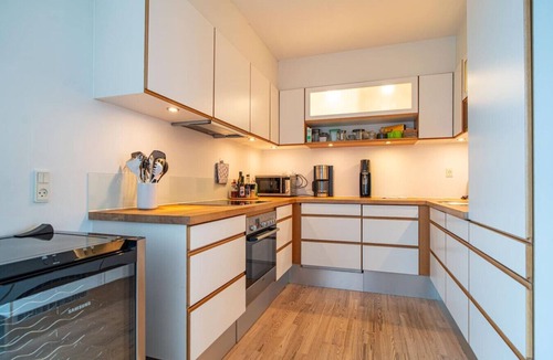 Holmen Apartment | Bright & Modern - by Opera & short walk to Nyhavn