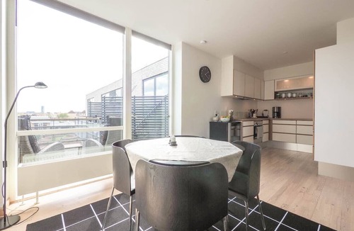 Holmen Apartment | Bright & Modern - by Opera & short walk to Nyhavn