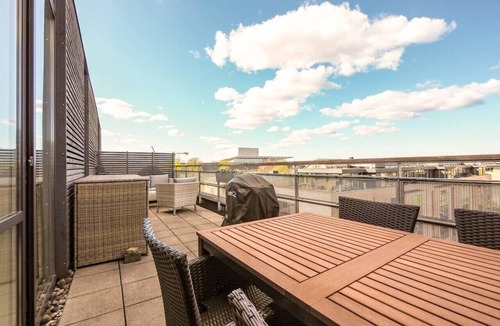 Holmen Apartment | Bright & Modern - by Opera & short walk to Nyhavn