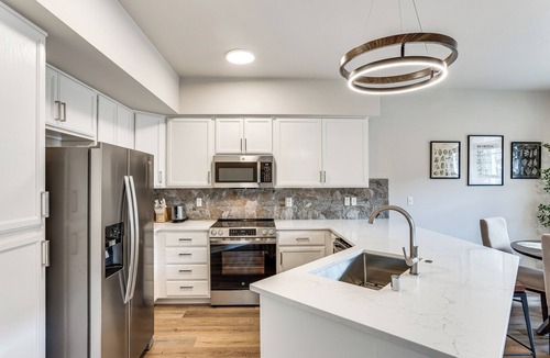Parkland Cottage | Bright & Modern! Family Home 11 Mi to Dtwn Tacoma
