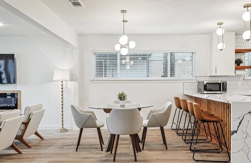 Irving House | Bright Modern Home | 3BR, 2BA, Fenced Backyard