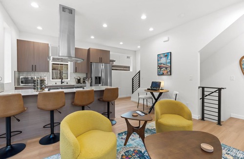 Mount Baker House | Bright & Modern Seattle Townhome