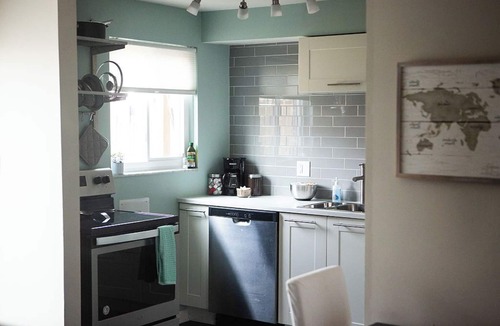 Westerville House | Bright, Modern Townhome with Natural Light