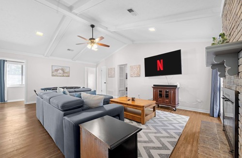 Fortson House | Bright Northside Retreat w/Patio & Games