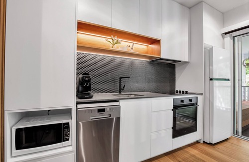 Bright Apartment | Bright on the River (Buffalo Apartment 1)