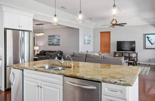 Mabank House | Bright, open concept, lakefront house on open water with amazing sunset views!