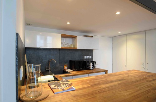 Griffon - Royale Apartment | Bright & Peaceful Lyon Cocoon – Perfect for 4