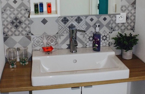 Moulin a Vent Apartment | Bright, pleasant apartment.