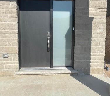 Fonthill Apartment | Bright Private 2BR Suite Near Niagara Falls Family-Friendly
