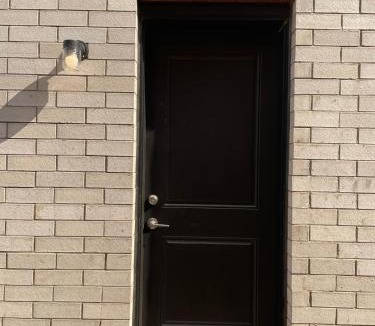Fonthill Apartment | Bright Private 2BR Suite Near Niagara Falls Family-Friendly