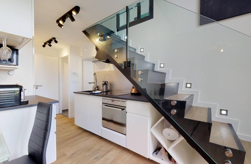 Tonkin Sud Apartment | Bright & quiet 2BR apt. with 2 bathrooms & garage