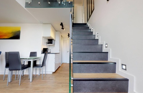 Tonkin Sud Apartment | Bright & quiet 2BR apt. with 2 bathrooms & garage