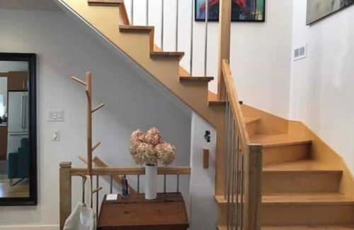 Hochelaga-Maisonneuve Apartment | Bright, quiet apartment on two floors