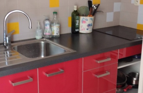Montessuy Apartment | Bright, quiet, cosy studio overlooking park