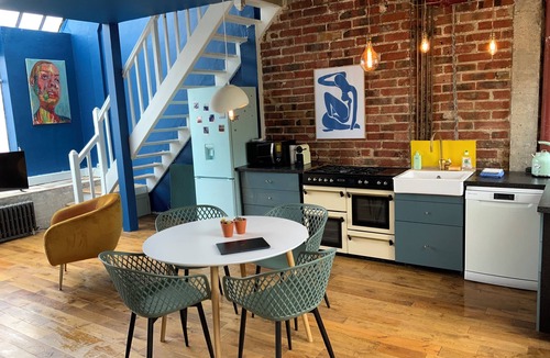 Arcueil Apartment | Bright, quiet loft 20 minutes from central Paris