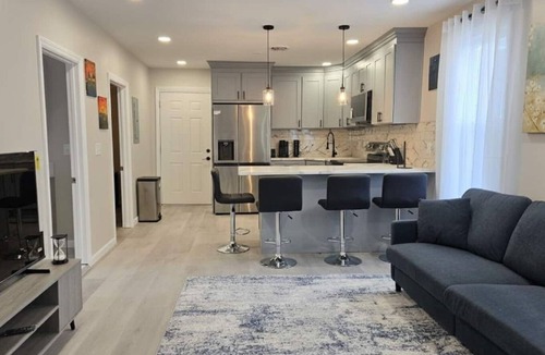 Watervliet Apartment | Bright Renovated 3BR Apartment w Private Entrance
