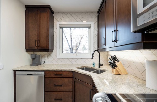 Tuxedo House | Bright River Heights Home | 3 Bed | 2 Bath |