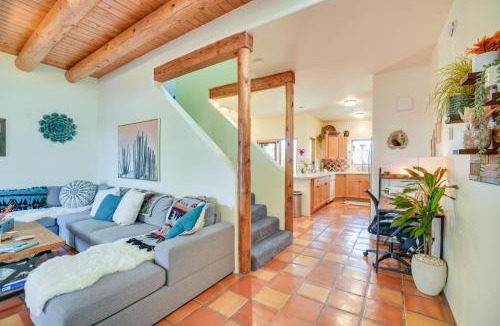 Southside House | Bright Santa Fe Condo ~ Half-Mi to Meow Wolf!