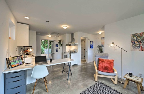 Highline Cottage | Bright Seattle Cottage w/Private Backyard Access!