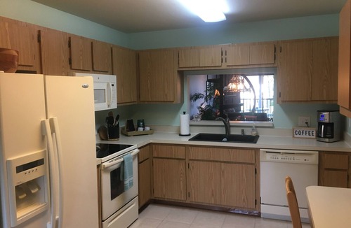 Riverbend Country Club Condo | Bright Serene 2 Bedroom Condo