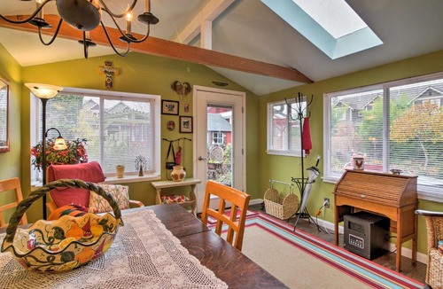 Snohomish Apartment | Bright Snohomish Studio Steps to Centennial Trail!