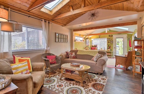 Snohomish Apartment | Bright Snohomish Studio Steps to Centennial Trail!