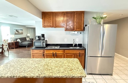 Bowie House | Bright & Spacious 1BR Retreat