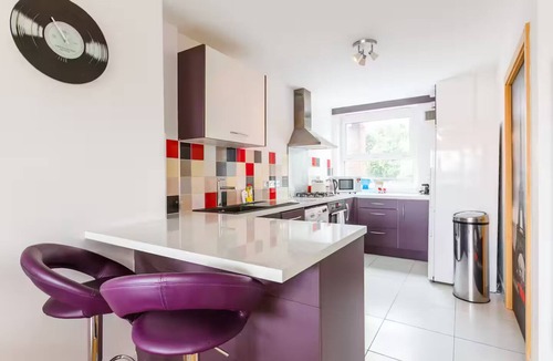Canonbury Apartment | Bright & Spacious 2 Bed Islington Flat | Fast Wi-Fi