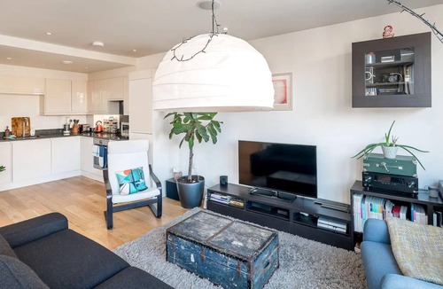 Battersea Apartment | Bright Spacious 2bed 2bath in Battersea