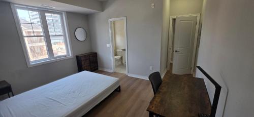 Oakville Apartment | Bright & Spacious 2BR-2BA Condo in Prime Location